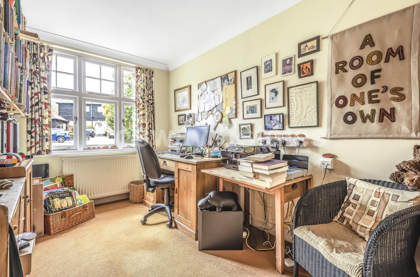 Newcombe Park, Mill Hill